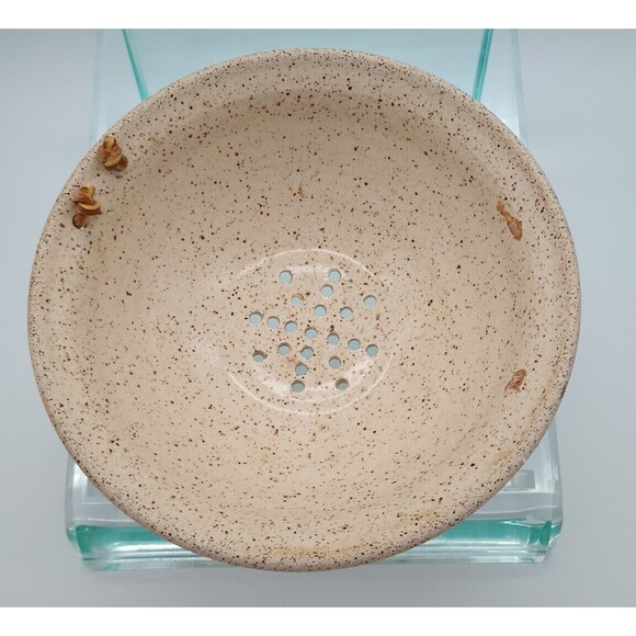 Primitive Stoneware Berry Bowl W Leather Hanger Loop Brown Speckled Blue Vine - Picture 3 of 8